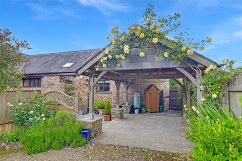 Torrington Road, Winkleigh, Devon, EX19 3 bed barn conversion for sale