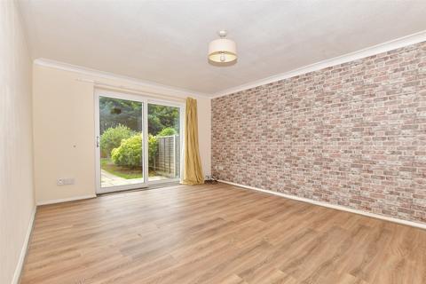 Bensted, Ashford TN23 2 bed terraced house for sale