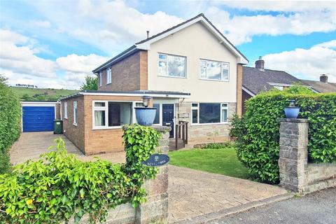 Pentrosfa Crescent, Llandrindod... 3 bed detached house for sale