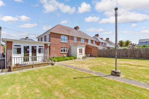 Albany Road, Newport PO30 5 bed semi