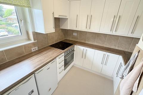 Parklands Court, Sketty, Swansea 2 bed apartment for sale