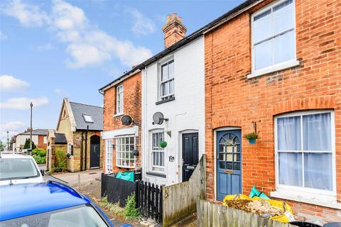 London Road, Dunton Green, Sevenoaks... 2 bed terraced house for sale