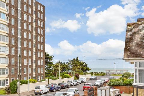 Seaview Road, Worthing, West Sussex 2 bed flat for sale