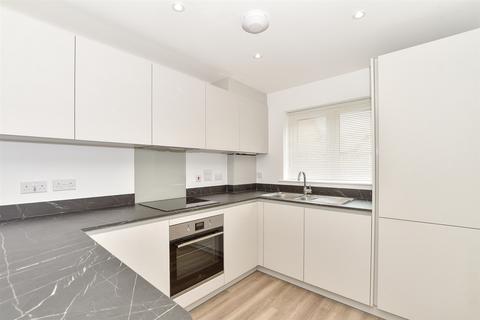 Hazel Close, Paddock Wood, Tonbridge... 3 bed semi