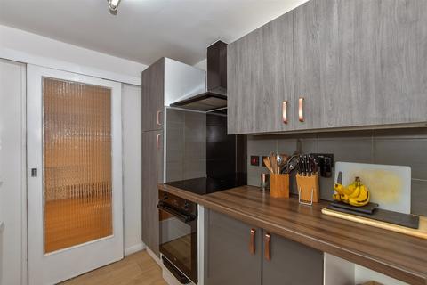 Windmill Hill, Wrotham Heath... 2 bed semi