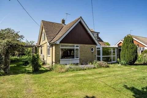 Rolfe Lane, New Romney, Kent, TN28 3 bed detached house for sale