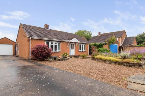 St Helens Way, Hemswell, DN21 3 bed bungalow for sale