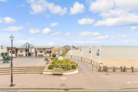 Beach Street, Deal, Kent 4 bed detached house for sale
