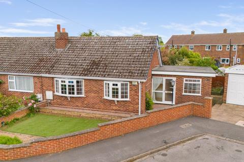 Mayfair Crescent, Waltham, Grimsby, DN37 3 bed bungalow for sale