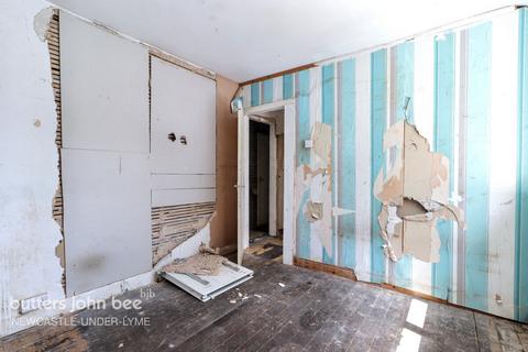 Orme Road, Newcastle 2 bed terraced house for sale