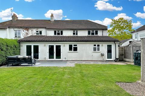 Floral Villas, Sutton