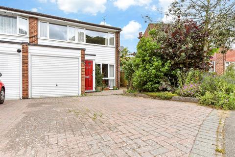 Chaplin Drive, Headcorn TN27 3 bed semi