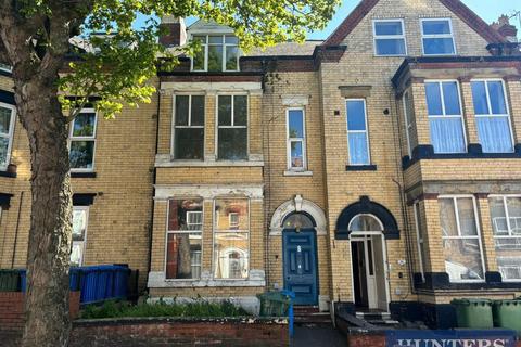 Tennyson Avenue, Bridlington 5 bed block of apartments for sale