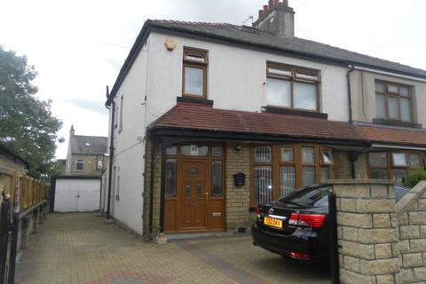 Baring Avenue, Bradford, West... 4 bed semi