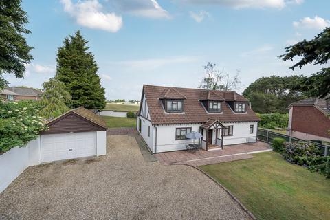 Waterloo Road, Wokingham, Berkshire 5 bed detached house for sale
