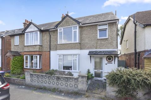Mandeville Road, Canterbury CT2 3 bed semi