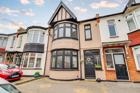 Lord Roberts Avenue, Leigh