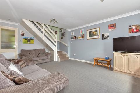 Gassons Road, Snodland, Kent 2 bed semi