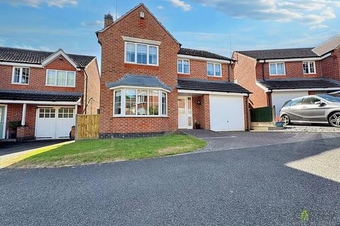 Foxfield Close, Lutterworth, LE17 4 bed detached house for sale