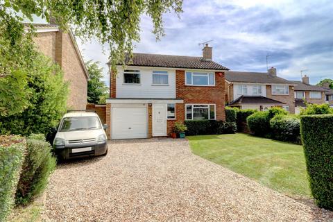 Stratton Road, Buckinghamshire HP27 4 bed detached house for sale