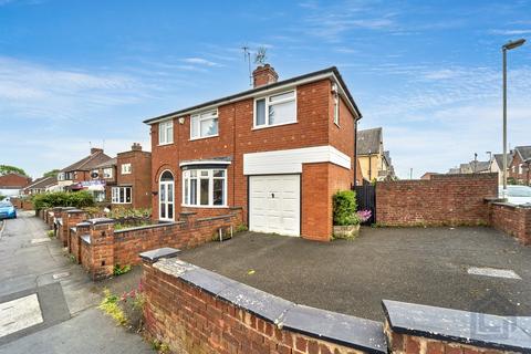 Dudley DY2 3 bed detached house for sale