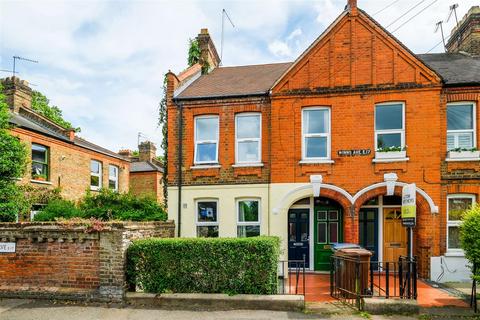 Winns Avenue, Walthamstow 2 bed maisonette for sale