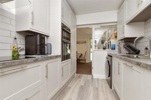 Lynmouth Avenue, Morden, Surrey 3 bed terraced house for sale
