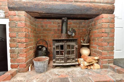First Avenue, Eastchurch, Sheerness... 2 bed chalet for sale