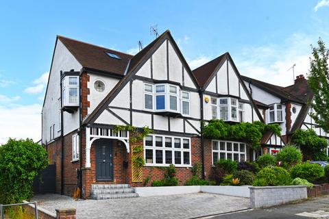 Lynwood Road, London, Ealing W5 5 bed semi