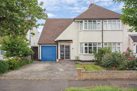 The Avenue, Pinner HA5 3 bed semi
