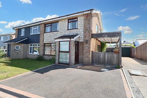 Bramfield Road, Lowestoft 3 bed semi