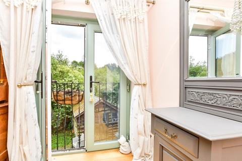 Logmore Lane, Dorking, Surrey 3 bed detached house for sale