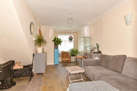 Winters Croft, Gravesend, Kent 2 bed terraced house for sale