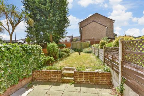Macklands Way, Gillingham ME8 3 bed townhouse for sale
