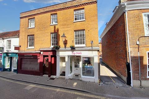 Winchester 2 bed maisonette for sale