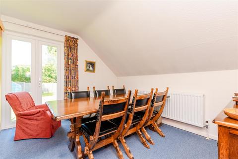 Cheshunt Close, Meopham, Kent 3 bed detached house for sale