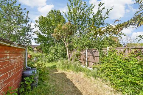 Osborne Road, Ashford TN24 3 bed semi