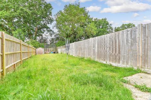 Bathurst Road, Staplehurst... 2 bed end of terrace house for sale