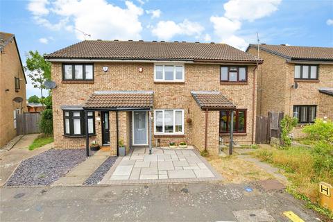 Sarre Avenue, Hornchurch, Essex 2 bed terraced house for sale
