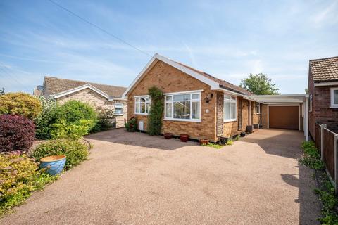 Fern Avenue, Lowestoft 3 bed detached bungalow for sale