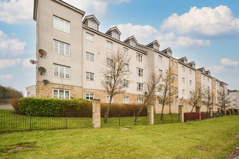 Queens Crescent, Livingston 2 bed flat for sale