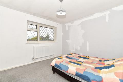 Hale Street, East Peckham, Tonbridge... 3 bed semi