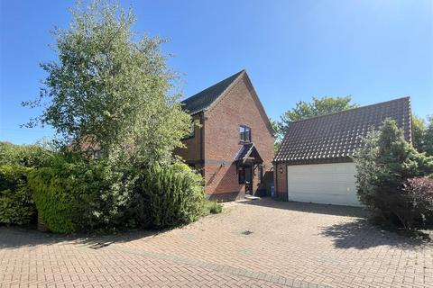 Laurels End, Beccles 4 bed detached house for sale