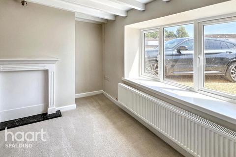 Spalding PE12 2 bed semi