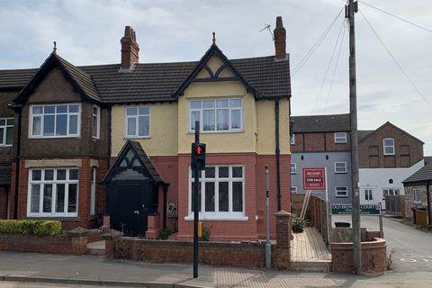 Thorpe Road, Melton Mowbray... 5 bed house of multiple occupation for sale