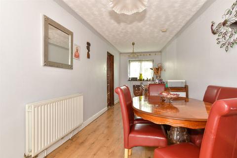 Central Park Gardens, Chatham, Kent 4 bed semi