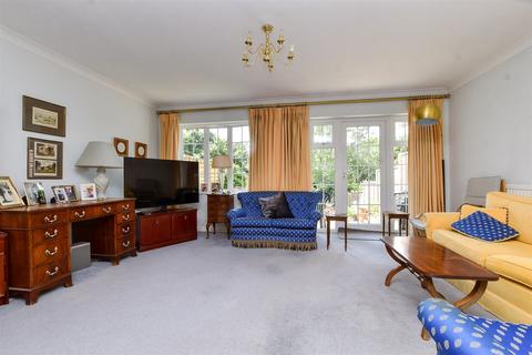 Bawtree Close, Sutton, Surrey 3 bed terraced house for sale