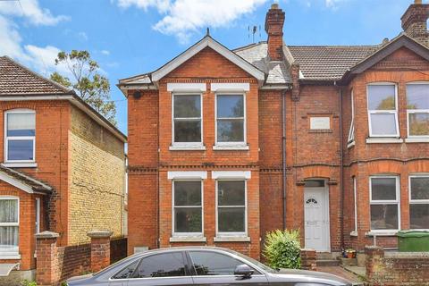Tonbridge Road, Maidstone, Kent 3 bed semi