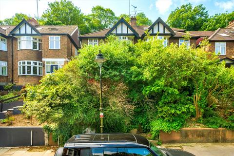 Priory Gardens, London N6 3 bed house for sale