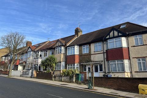 Long Lane, London N3 4 bed terraced house for sale